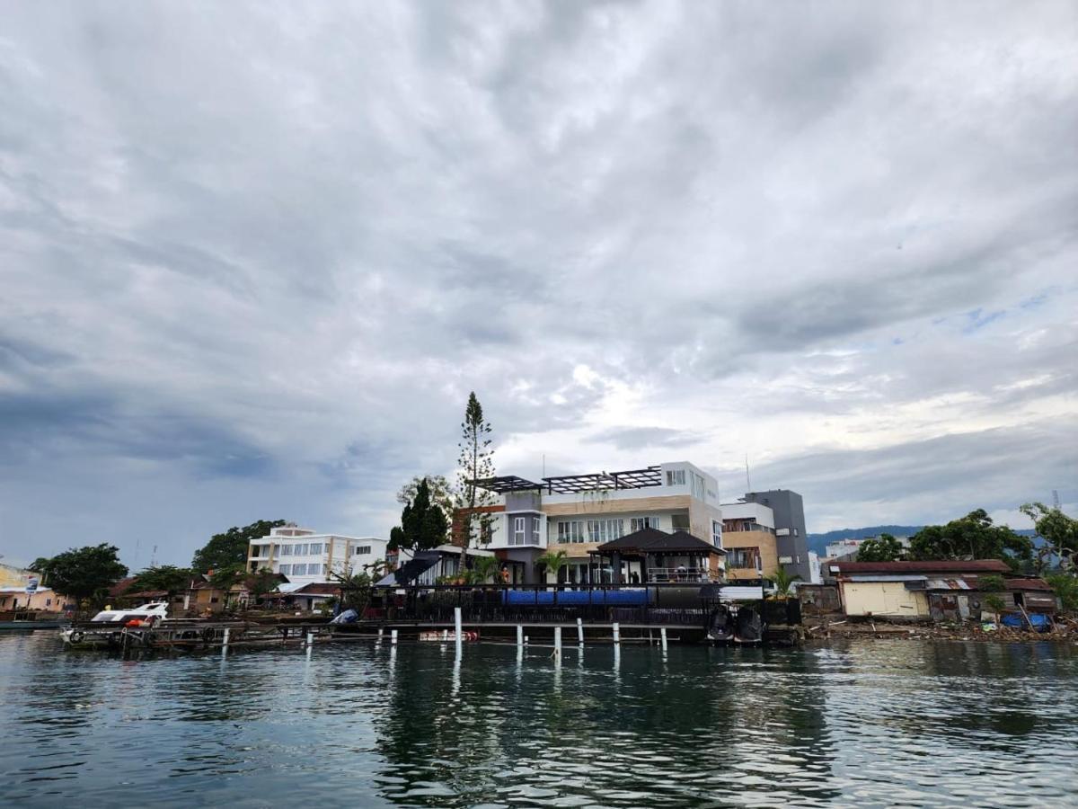 Purnama Balige Hotel Exterior photo