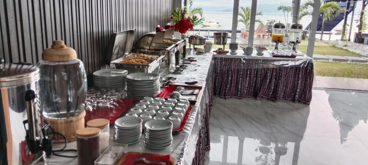 Purnama Balige Hotel Exterior photo